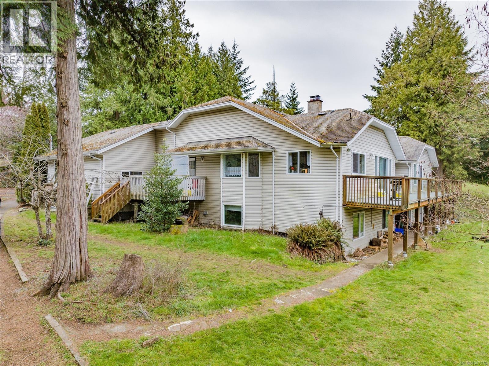 7810 Aats Rd, Lantzville