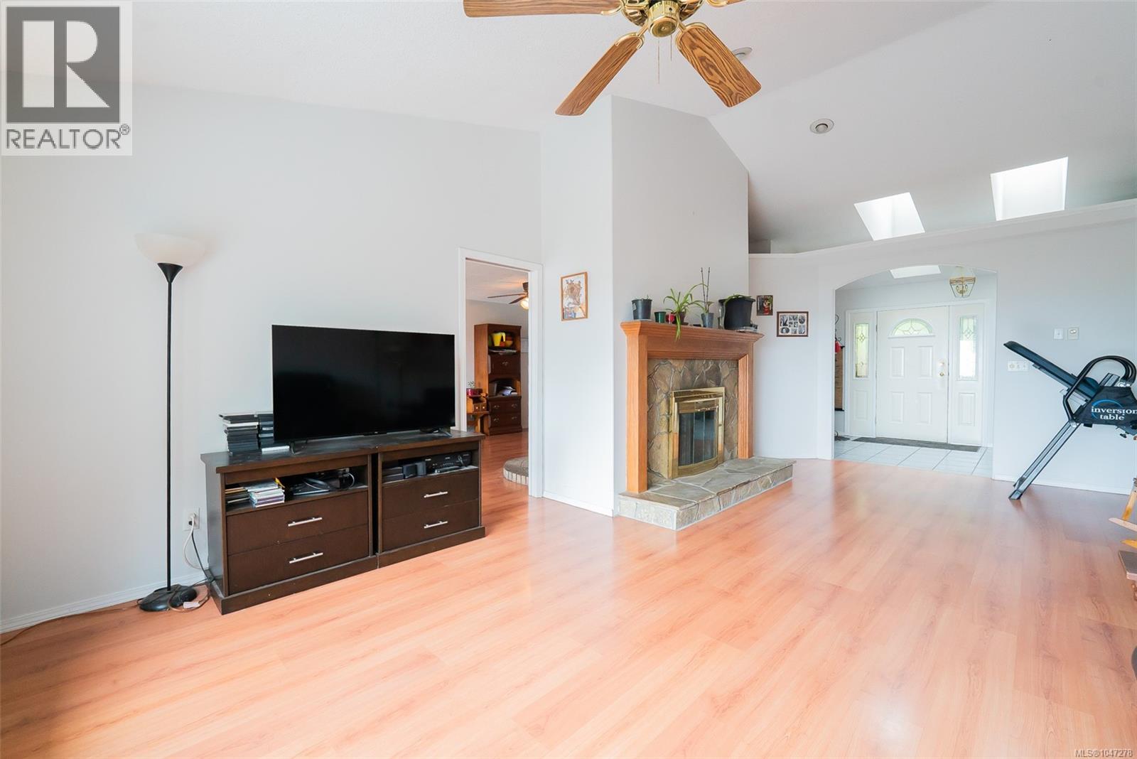 7810 Aats Rd, Lantzville