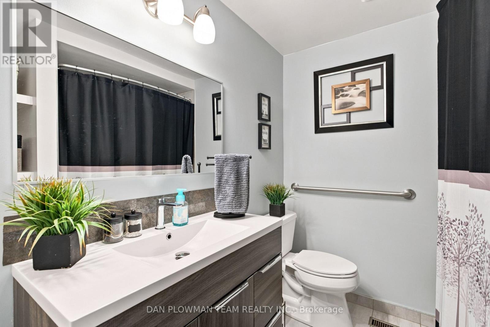 #2 72 MARTIN ROAD - 21