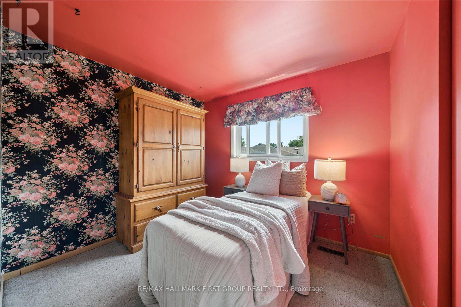 13 LAWRIE ROAD - 18