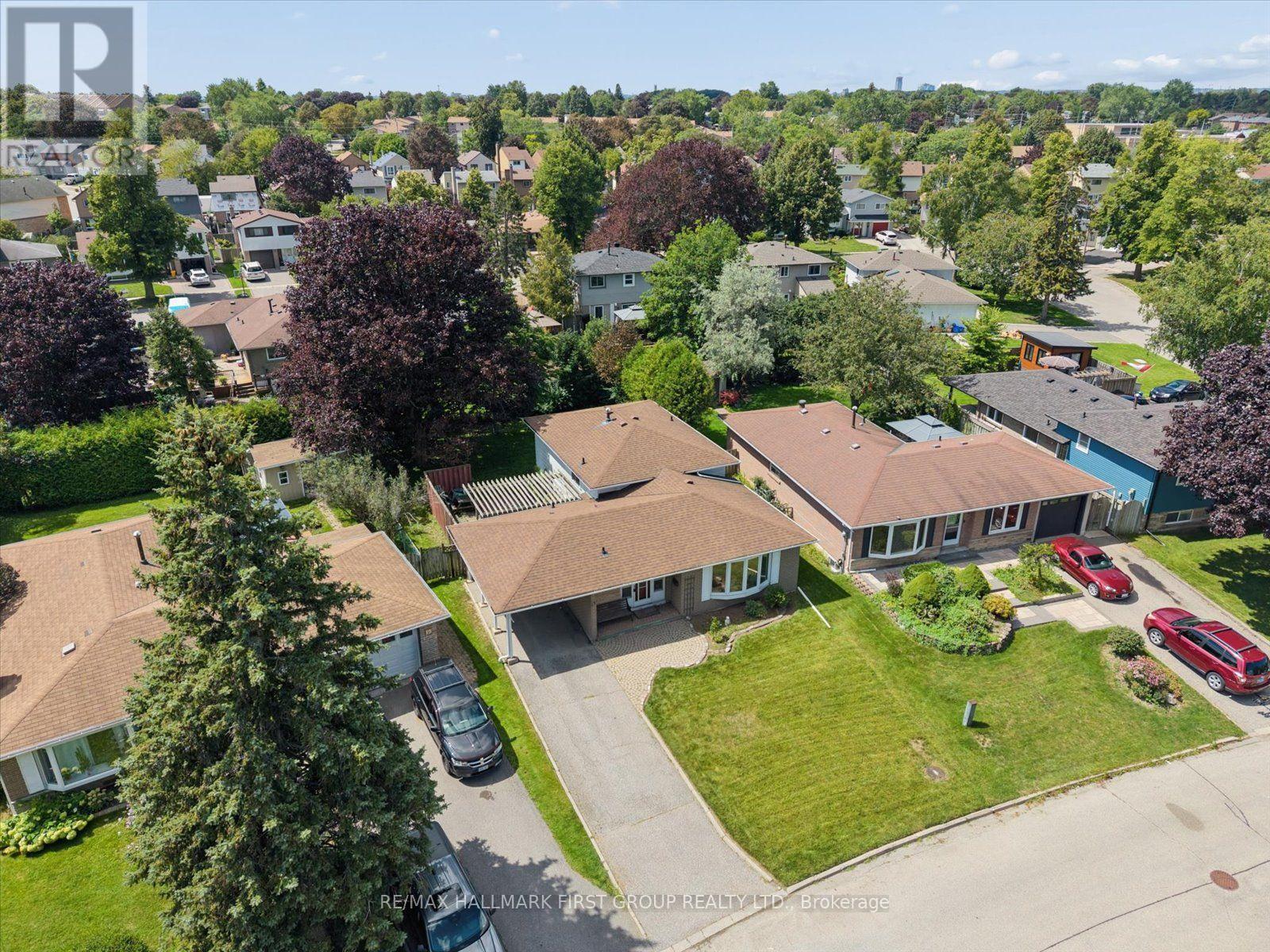 13 LAWRIE ROAD - 22