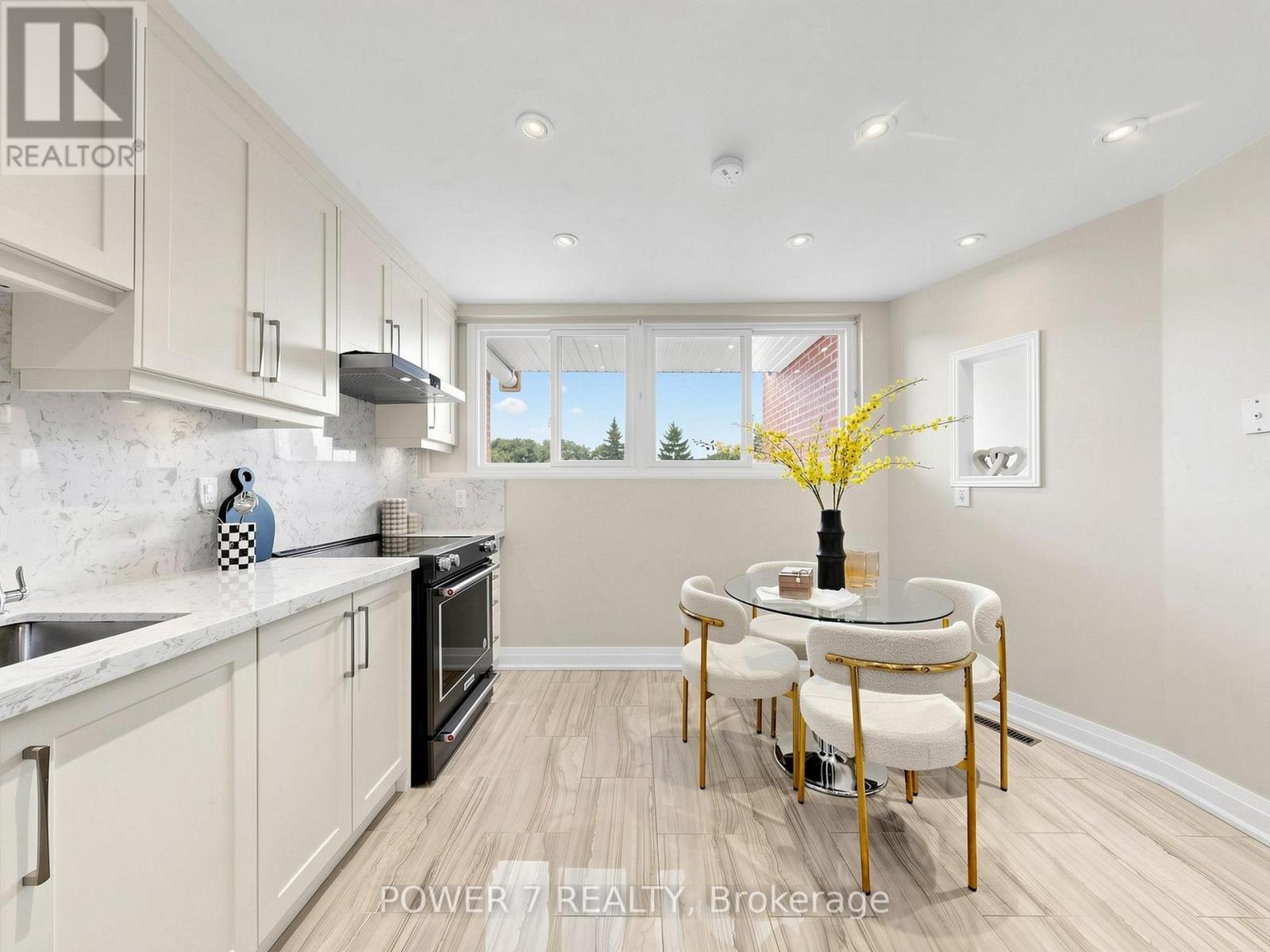 18 SPRUCEWOOD COURT - 15