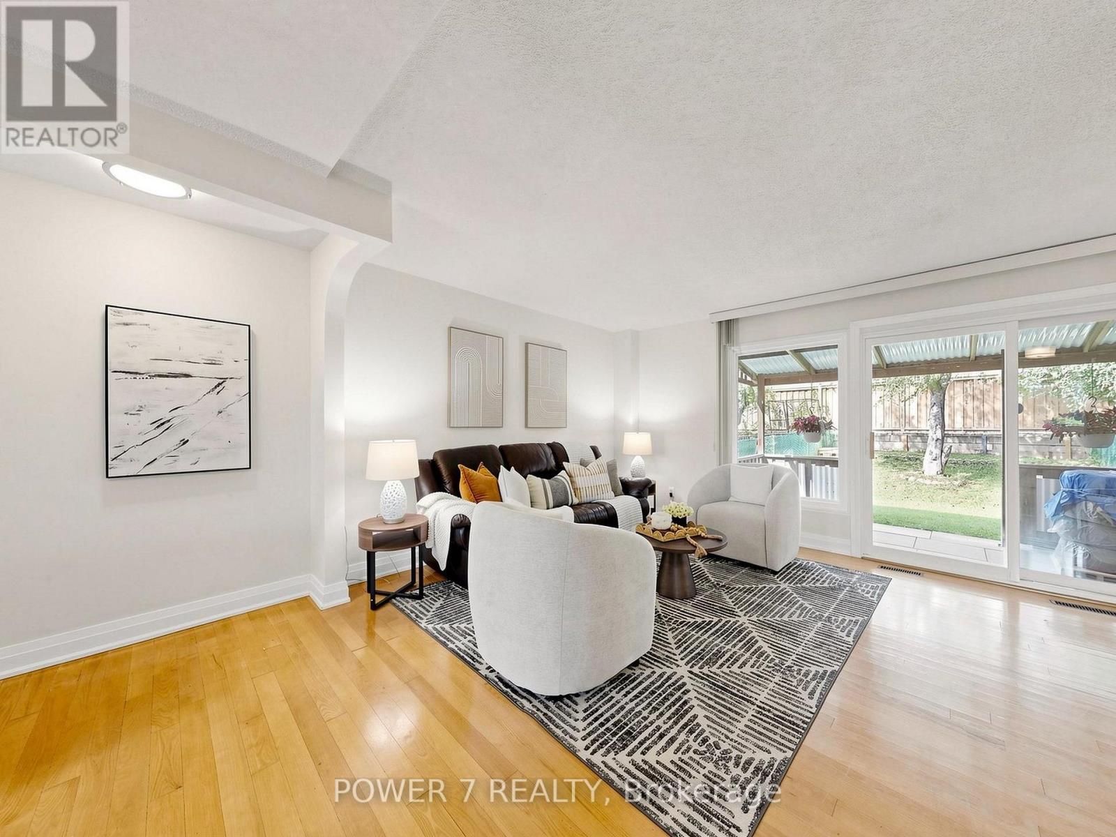 18 SPRUCEWOOD COURT - 4