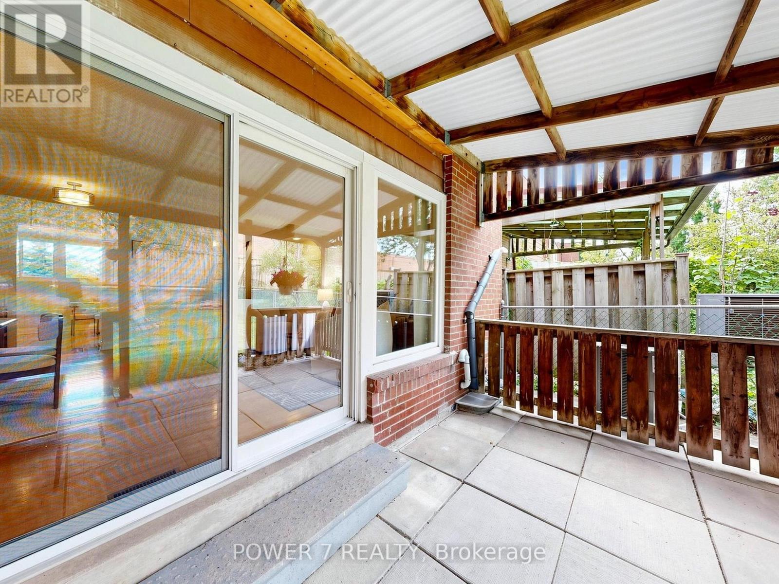 18 SPRUCEWOOD COURT - 45