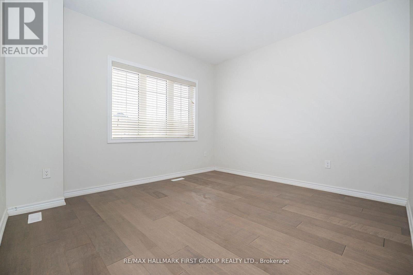 49 WALTER CLIFFORD NESBITT DRIVE - Image 28