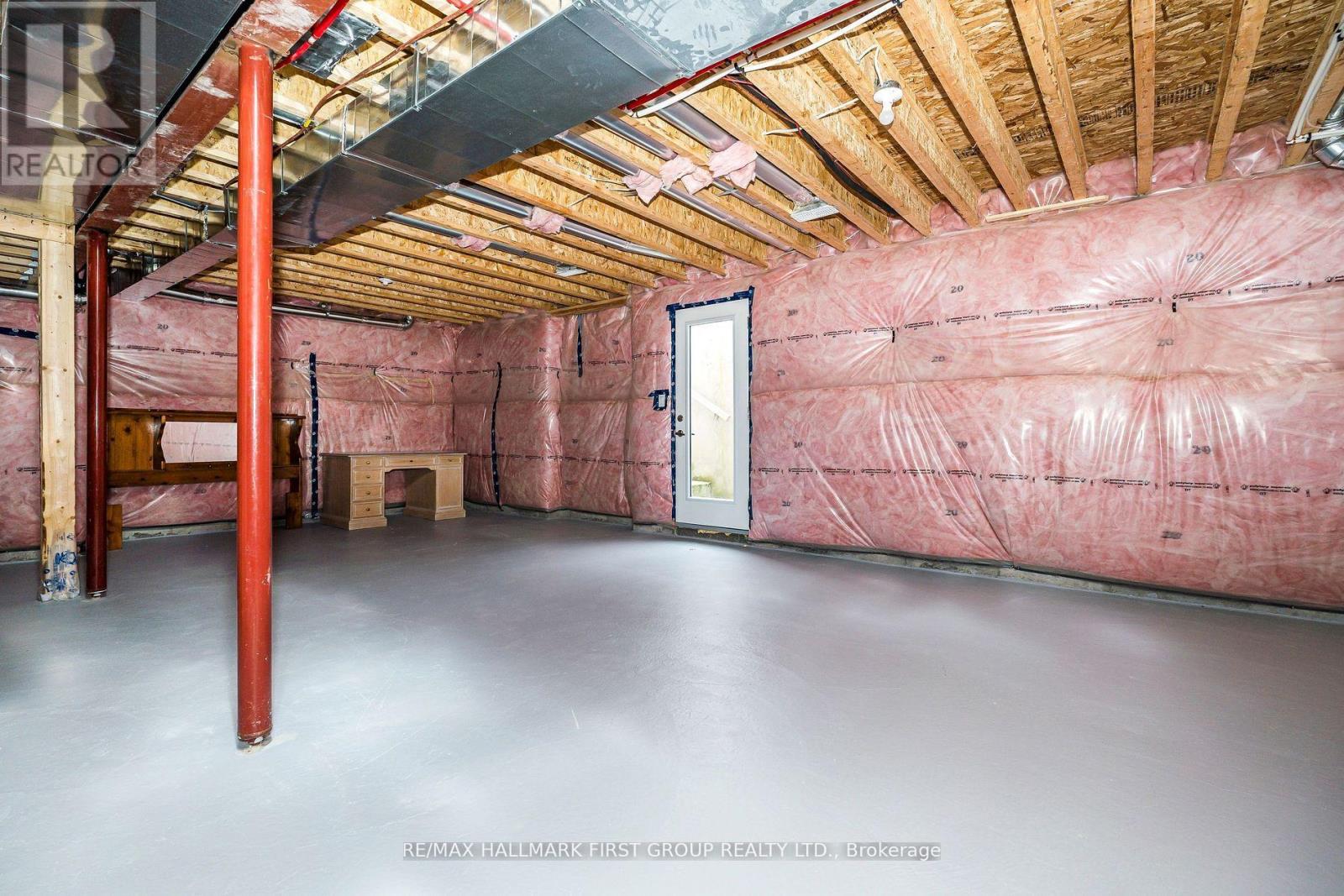 49 WALTER CLIFFORD NESBITT DRIVE - Image 33