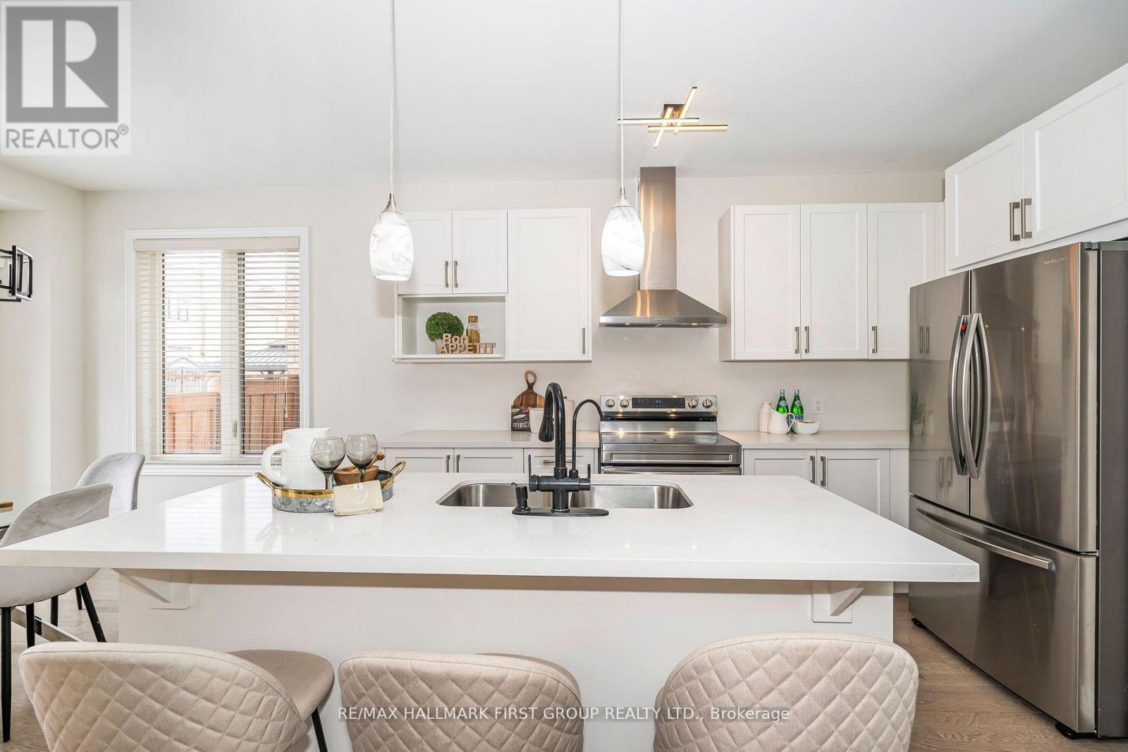 49 WALTER CLIFFORD NESBITT DRIVE - 8
