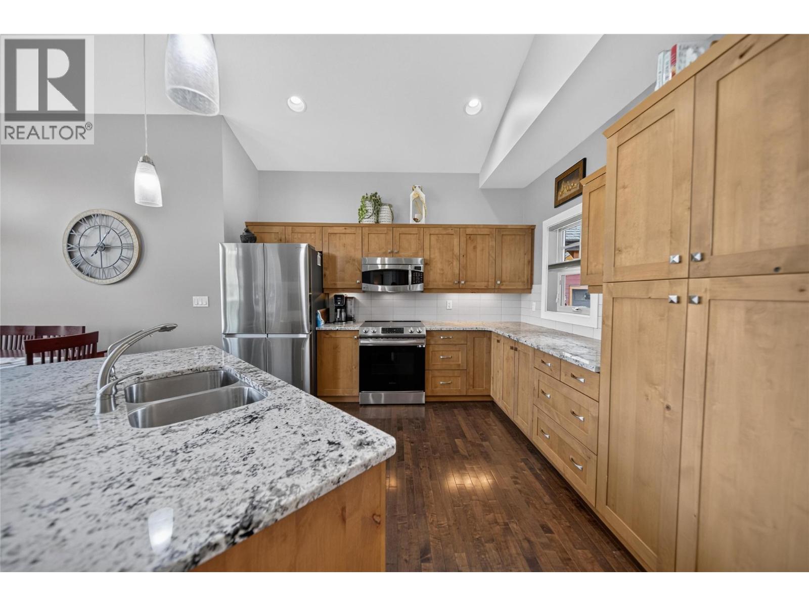 204 BOULDER CREEK Drive, Cranbrook