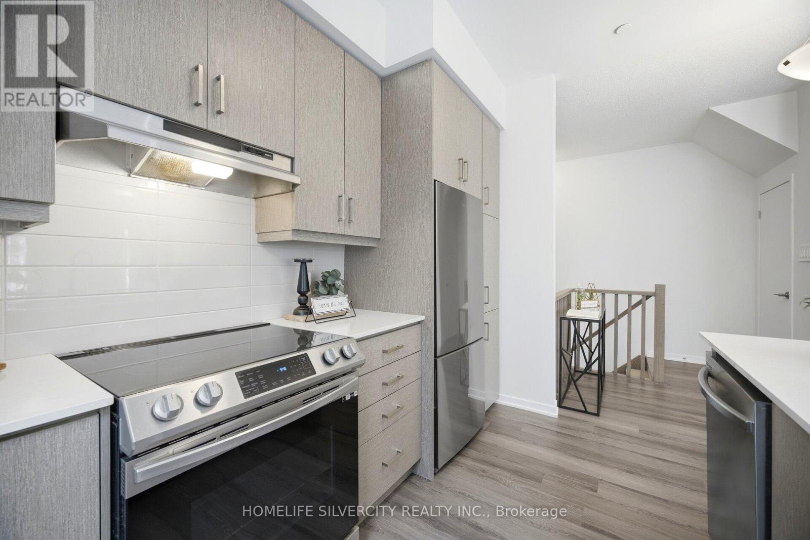 #13 11 HONEYCRISP CRESCENT - 14