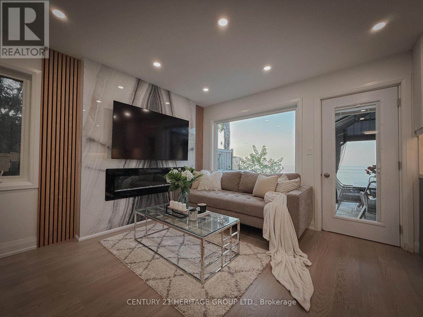 110 HEDGE ROAD - Image 16