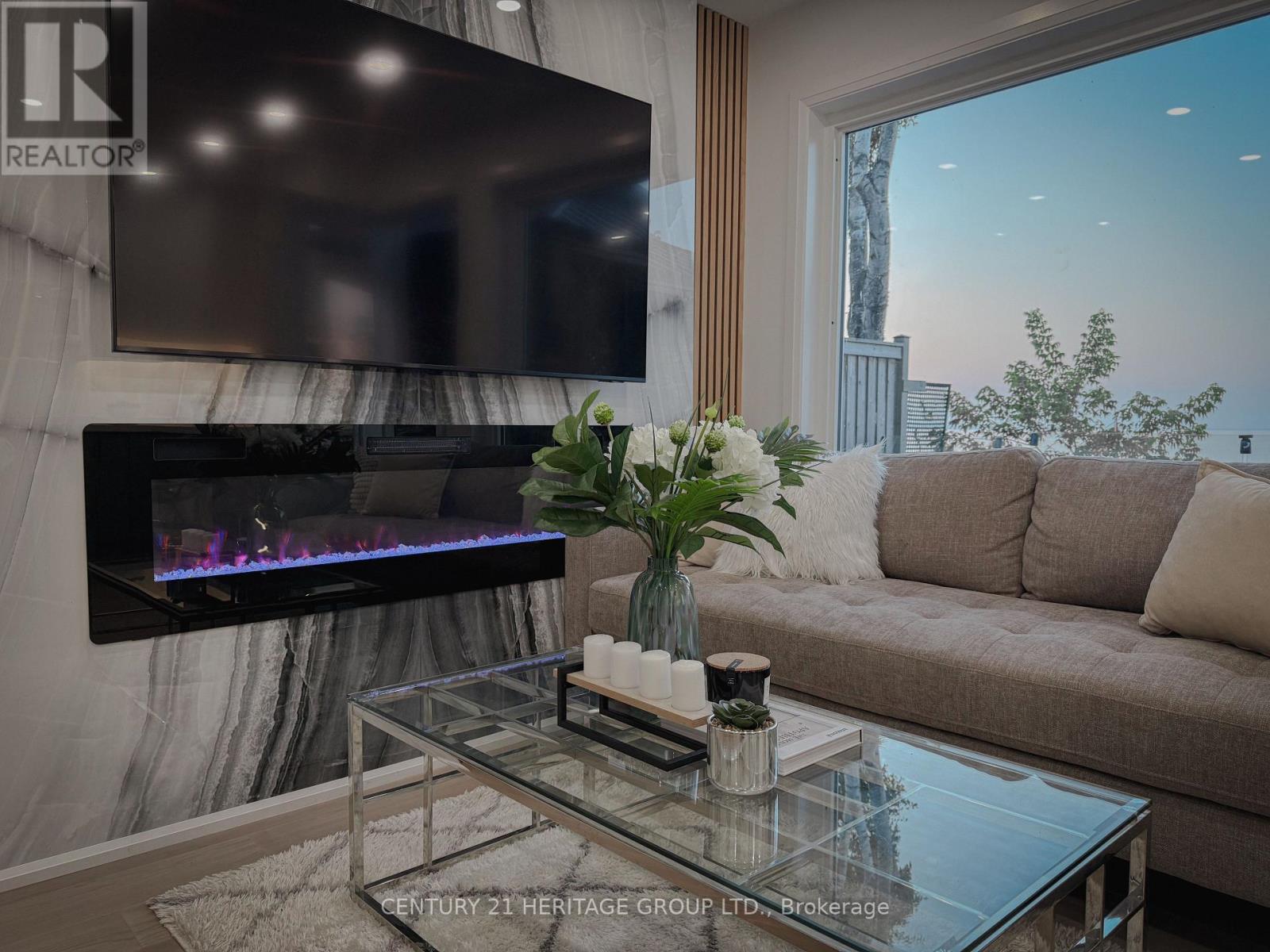 110 HEDGE ROAD - 18