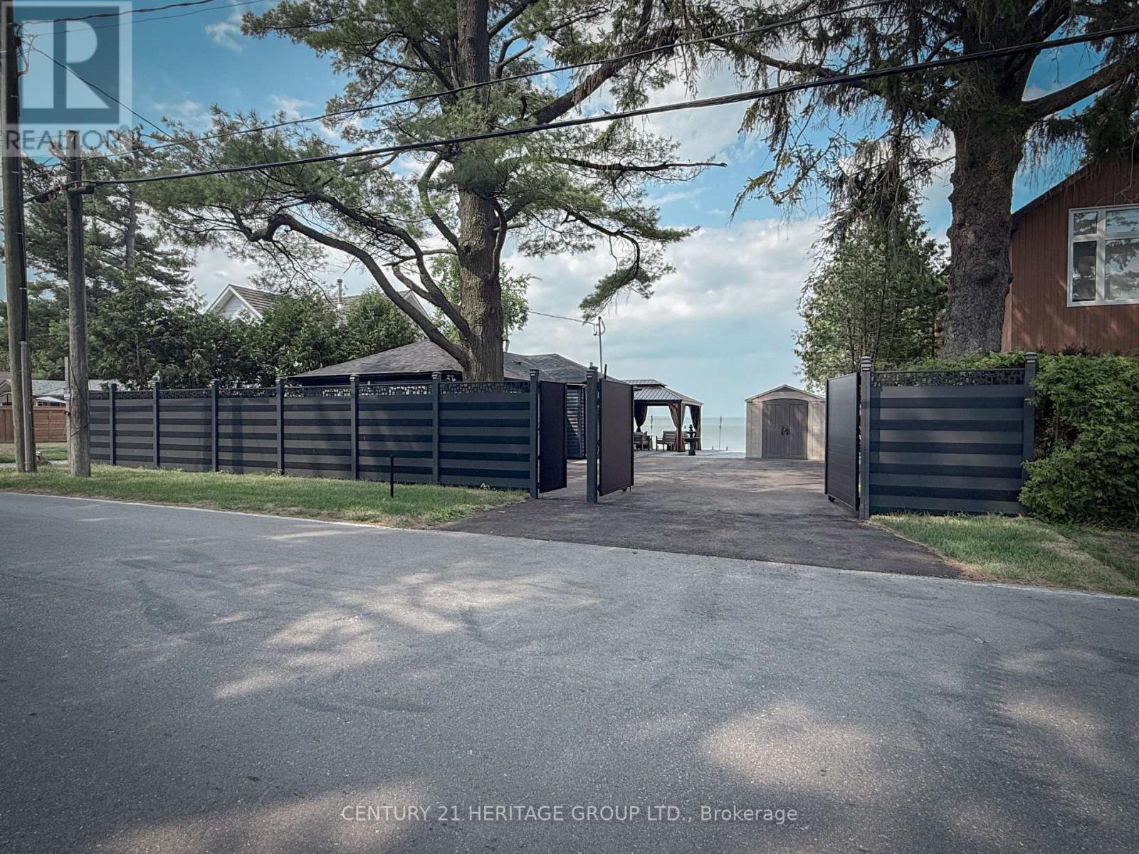 110 HEDGE ROAD - 3