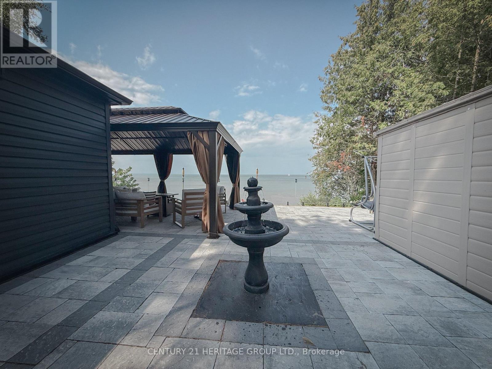 110 HEDGE ROAD - 5