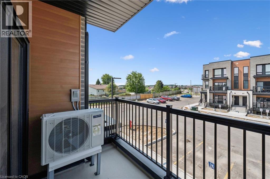 #B046 525 ERINBROOK Drive - Image 24