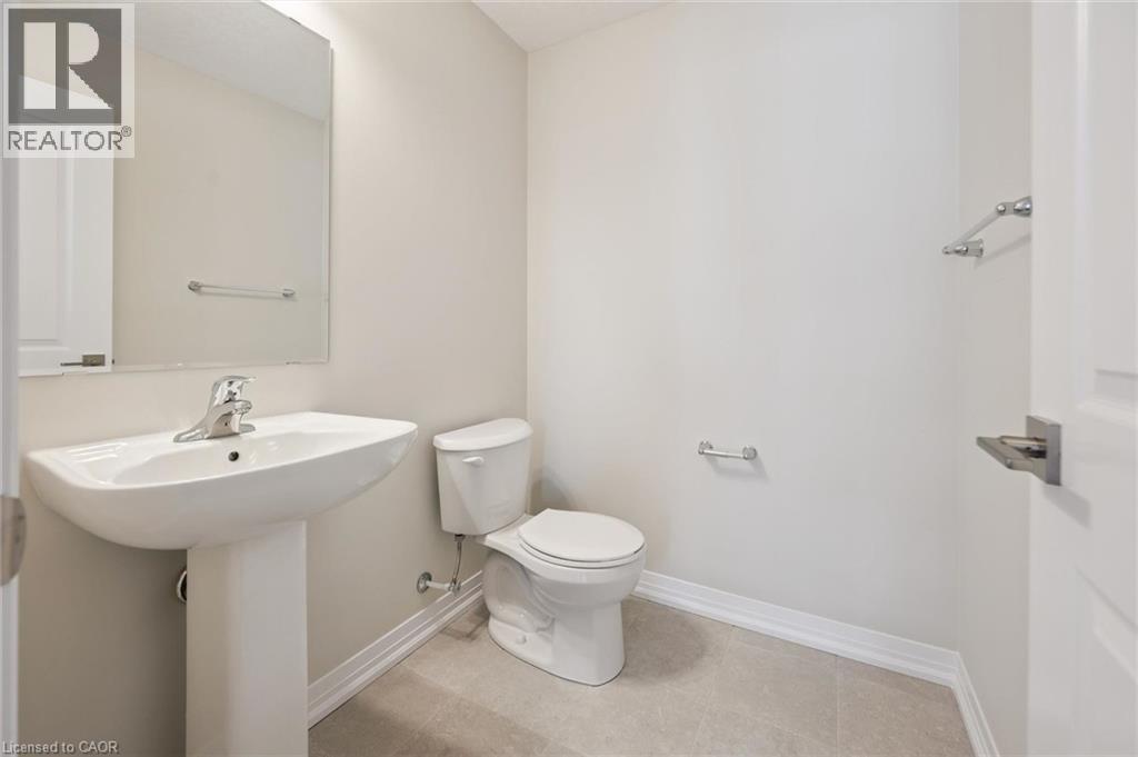 #B046 525 ERINBROOK Drive - Image 26