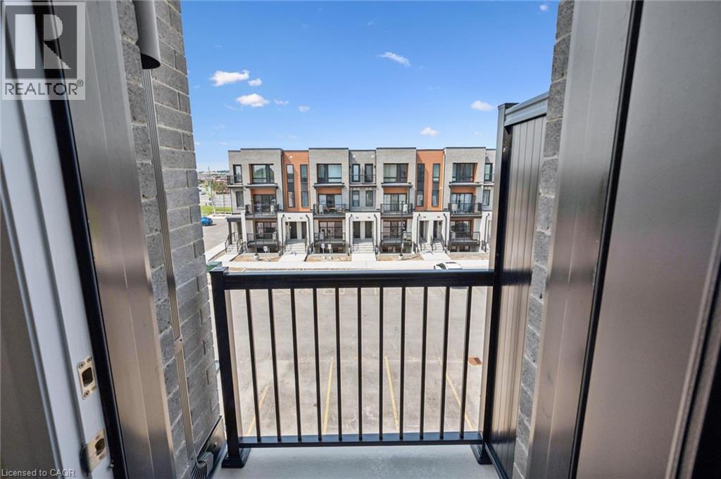 #B046 525 ERINBROOK Drive - Image 37