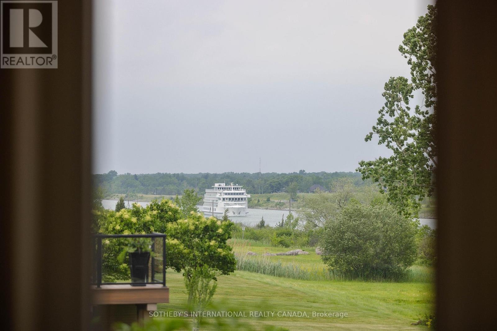 208 MUIRFIELD TRAIL - Image 39