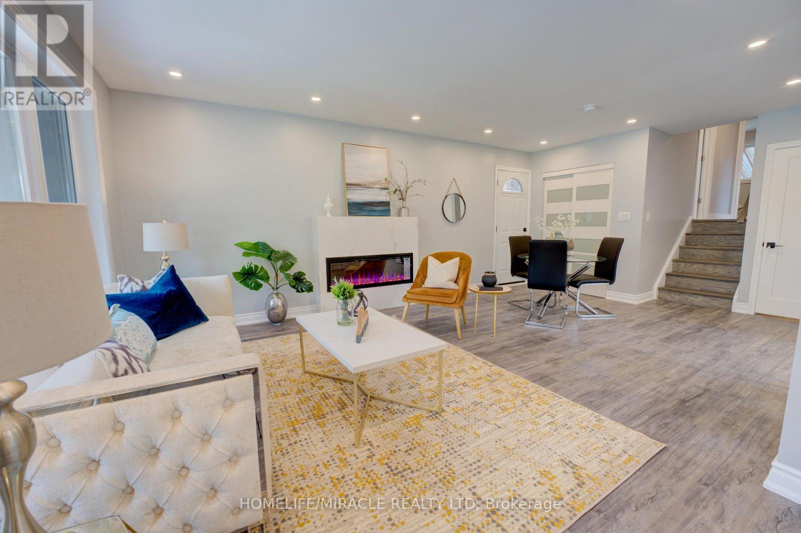 85 SILVERSTONE DRIVE - 3