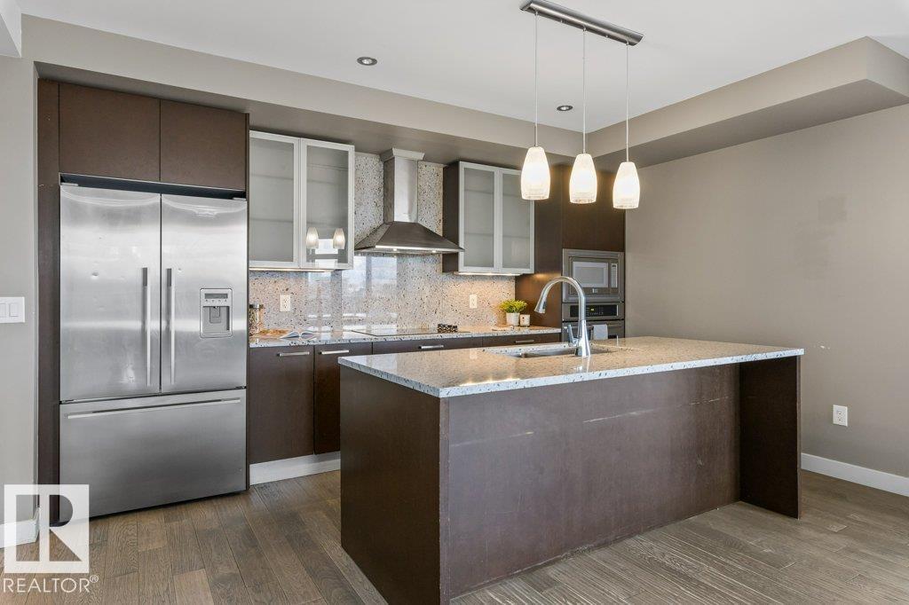 #1102 10388 105 ST NW - 6