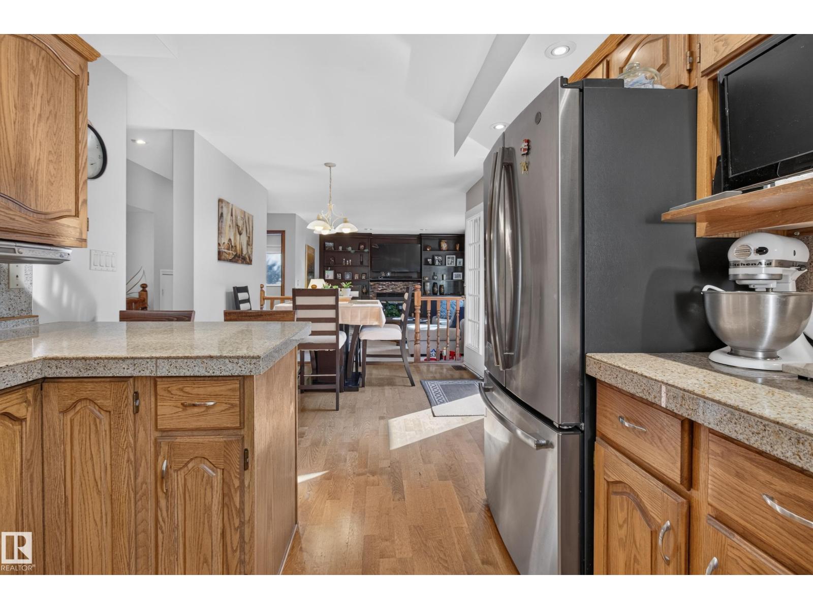 15 HICKORY CR - Image 40