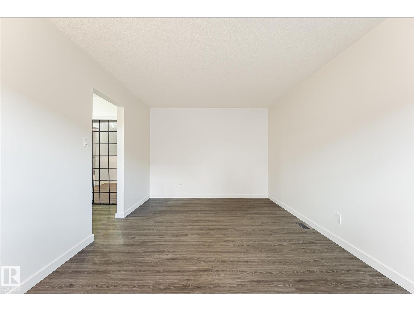 3317 107 AV NW - 5