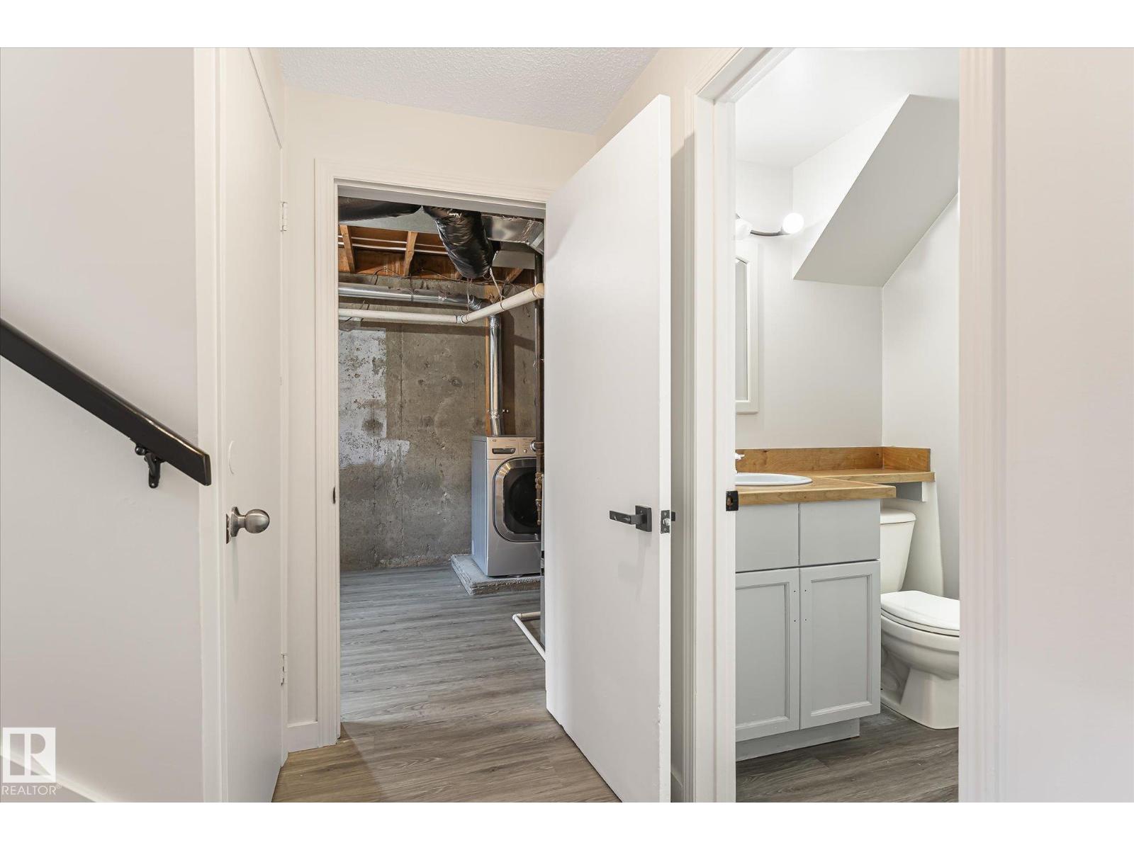 3317 107 AV NW - Image 25