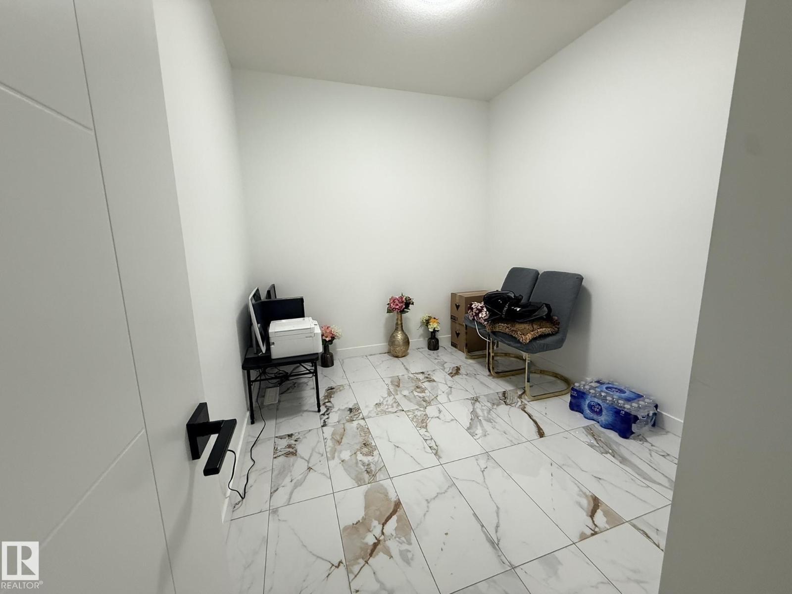6605 50A AV - Image 4