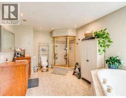 1328 Glendale Avenue, Salmo, BC V0G1Z0 Photo 18
