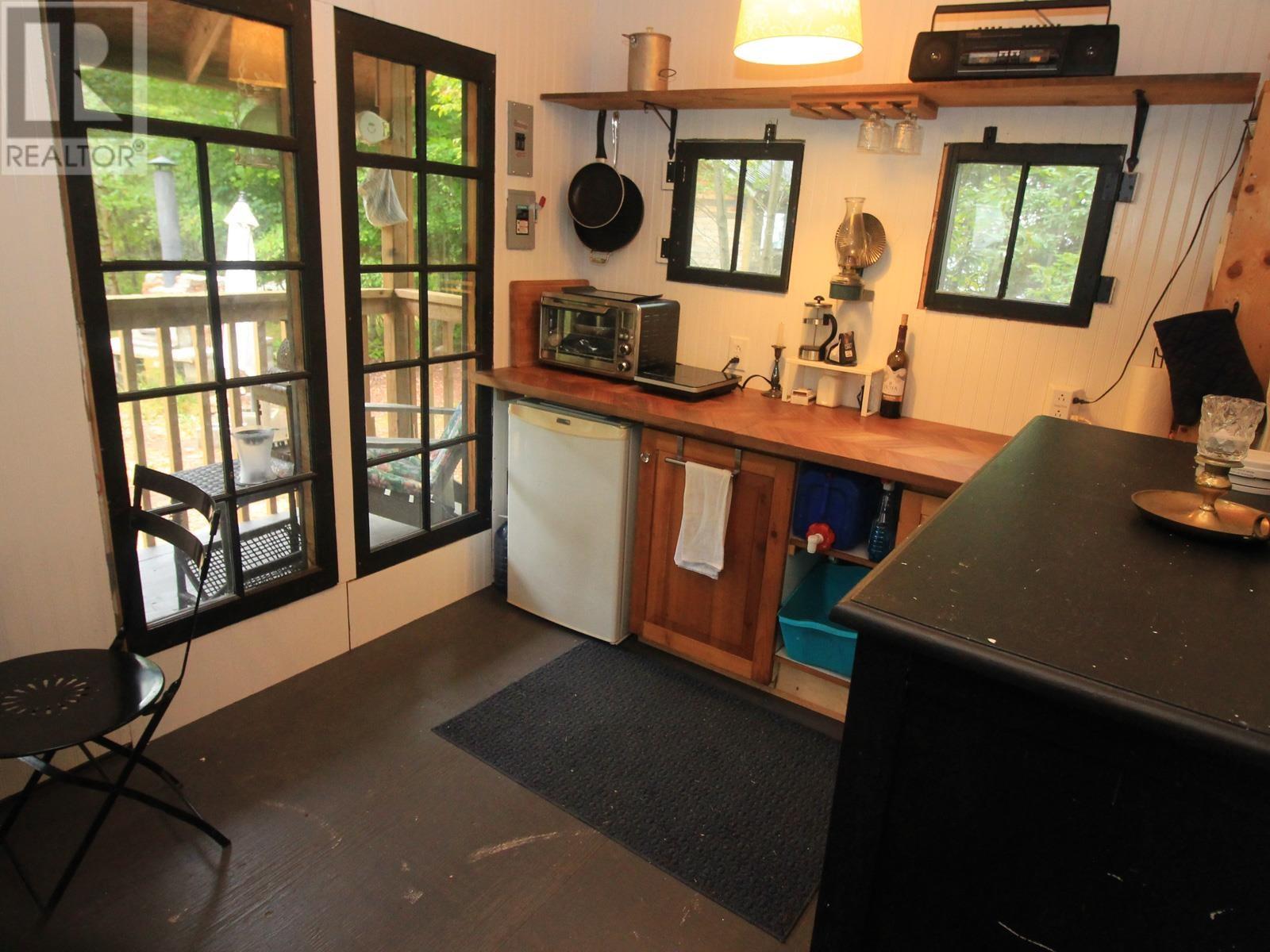 1207 Four Seasons DR - Image 14
