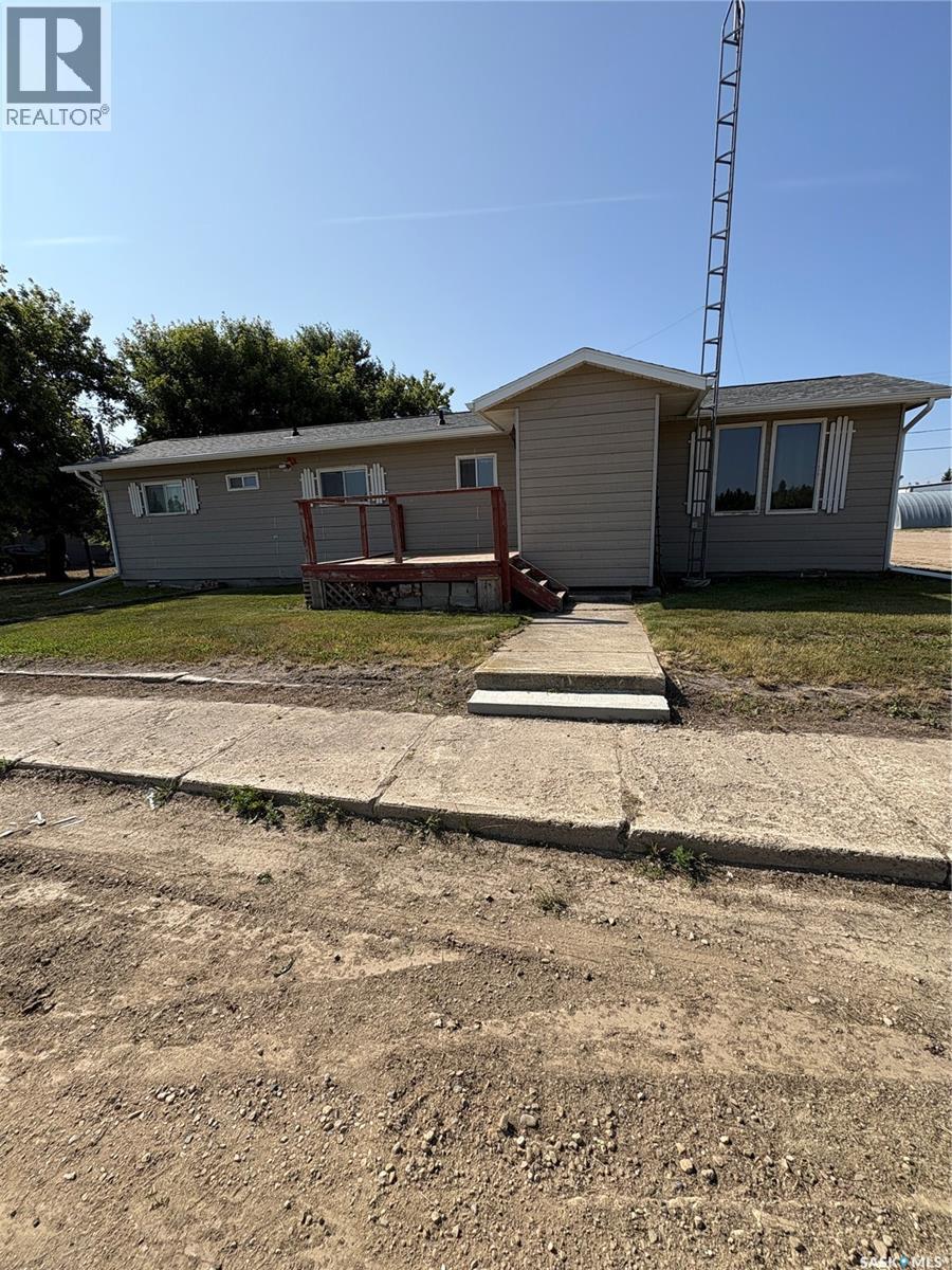 148 Railway AVENUE - 2