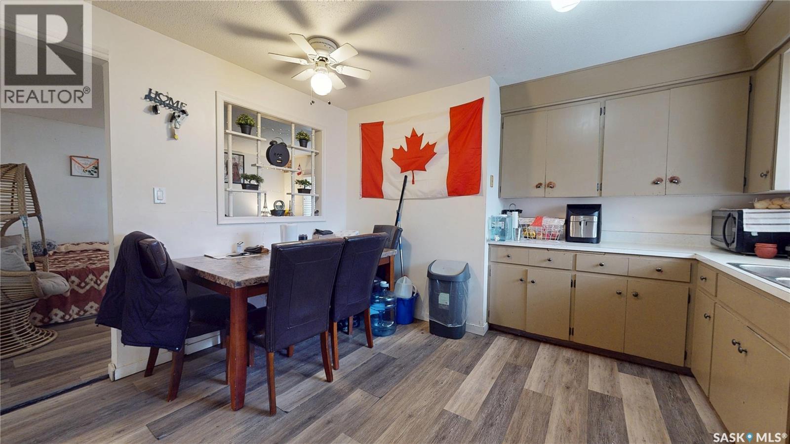 1208 Bond STREET - Image 15