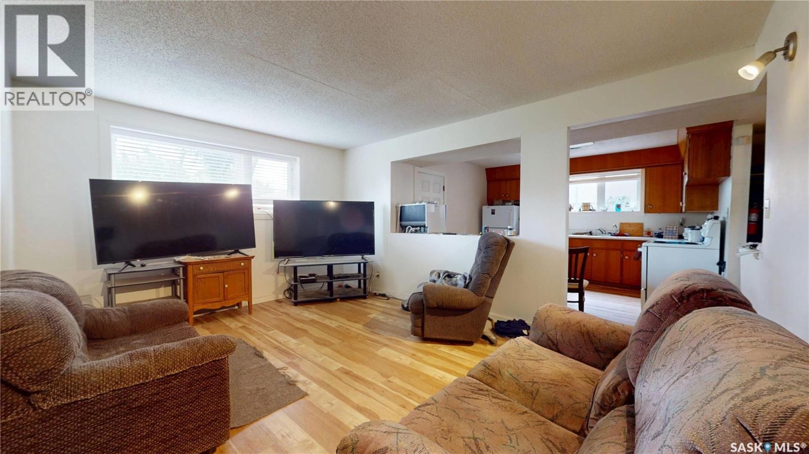 1208 Bond STREET - 25