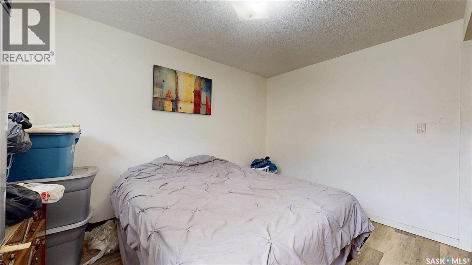 1208 Bond STREET - Image 35