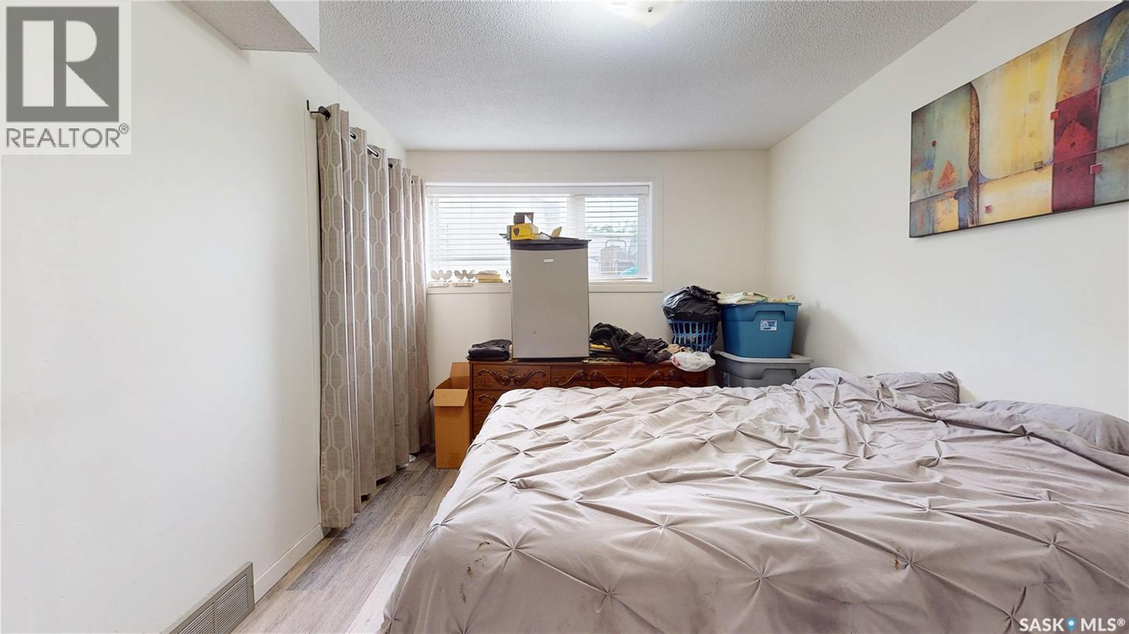 1208 Bond STREET - 37