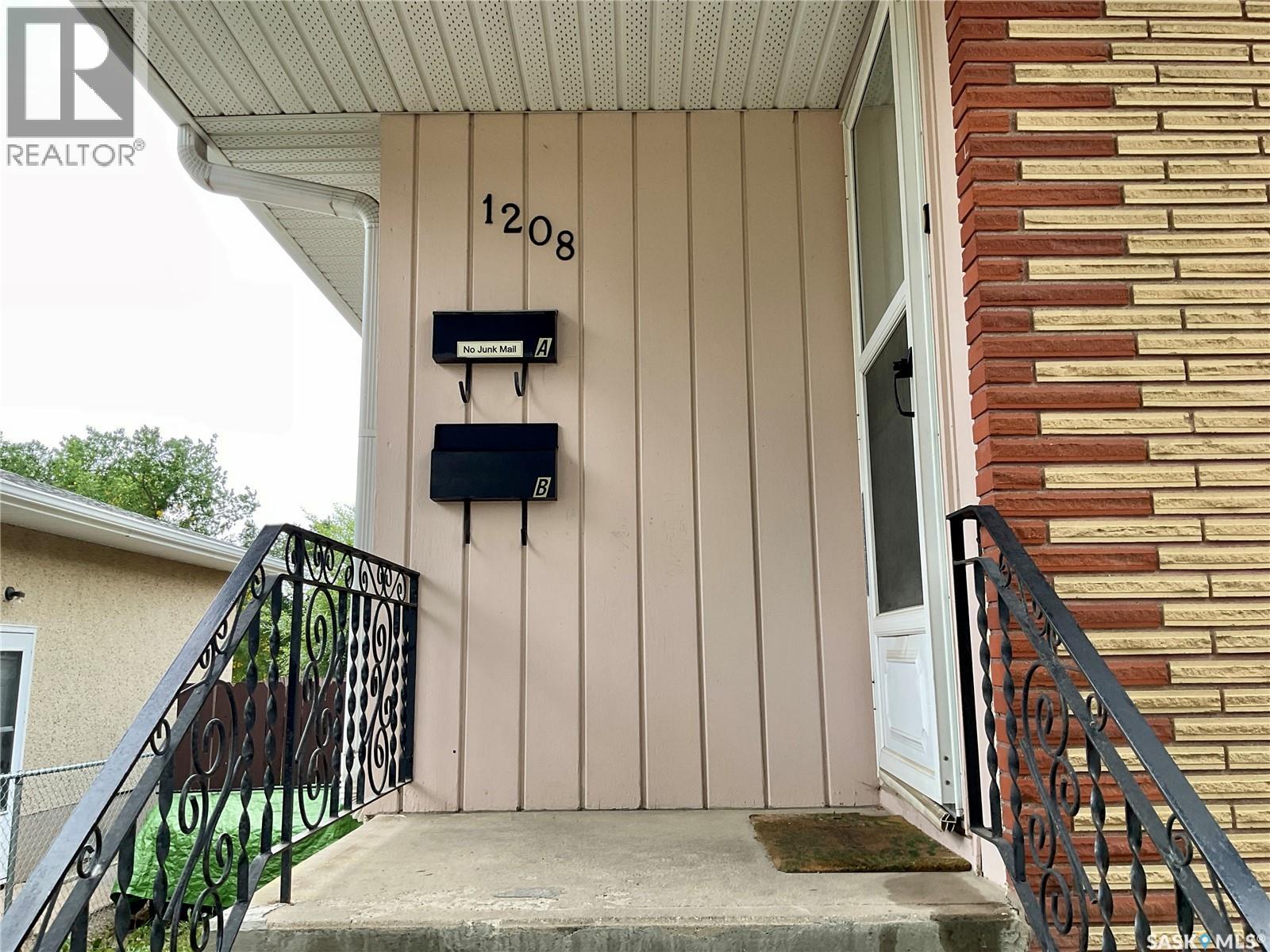 1208 Bond STREET - Image 4