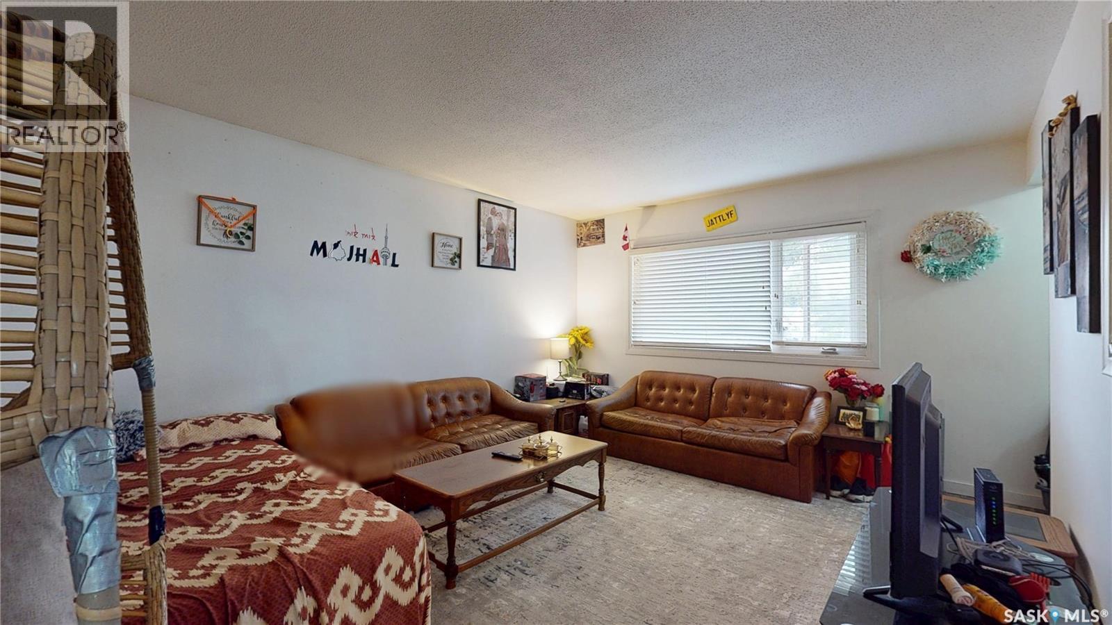 1208 Bond STREET - Image 6