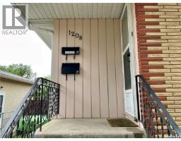 1208 Bond STREET, Regina — photo 4