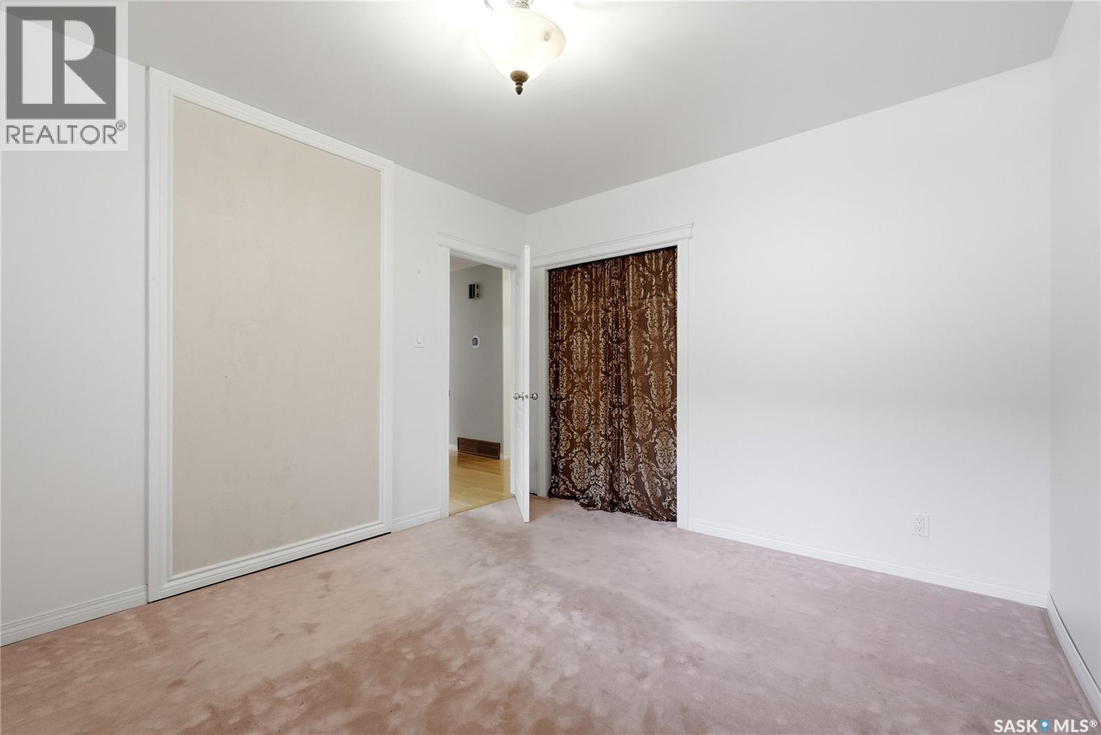4220 Hillsdale STREET - 27