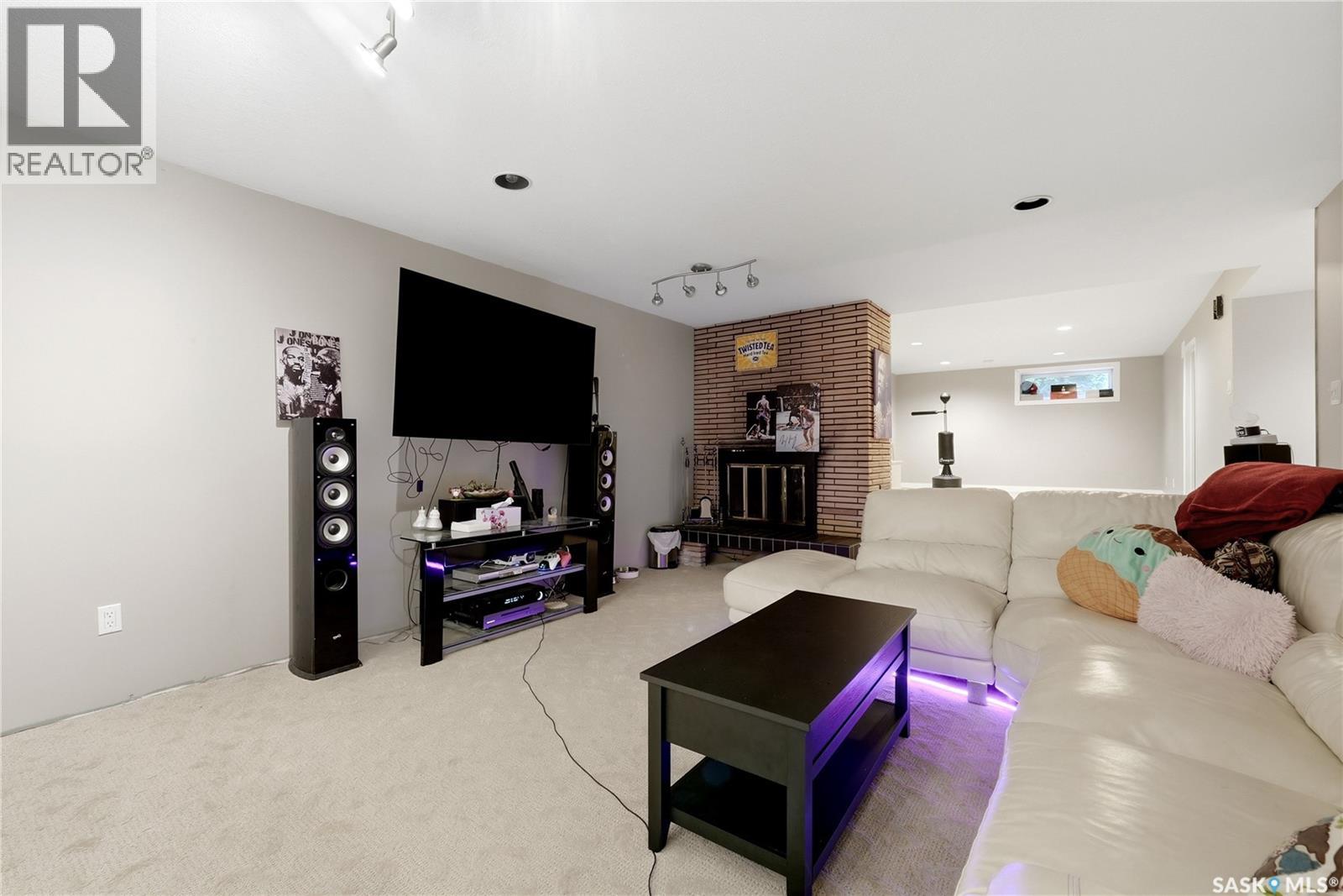 4220 Hillsdale STREET - Image 32