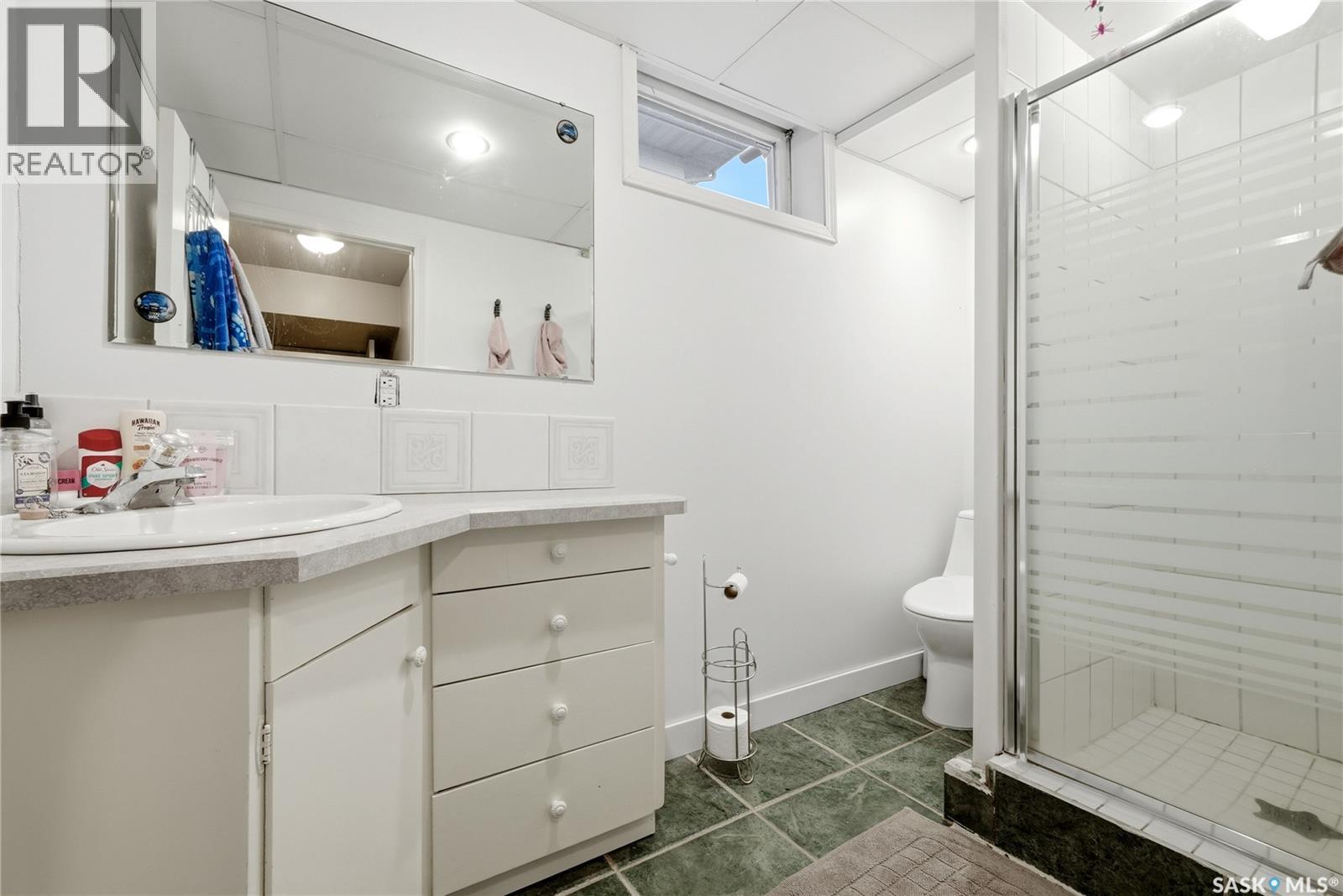 4220 Hillsdale STREET - Image 38