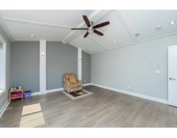 14516 110a Avenue, Surrey, BC V3R2B5 Photo 11