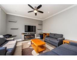 14516 110a Avenue, Surrey, BC V3R2B5 Photo 9
