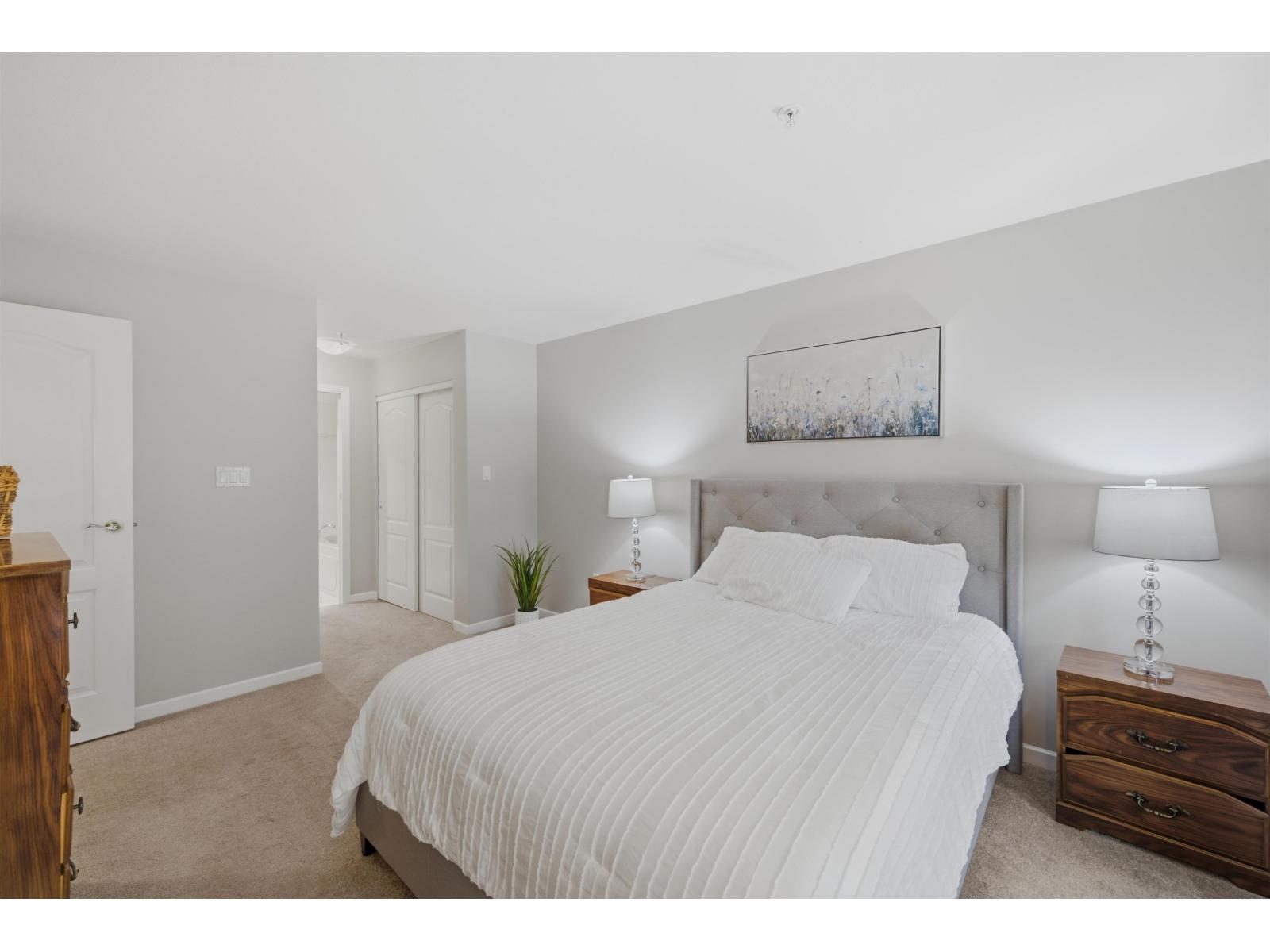 113 1588 BEST STREET, White Rock