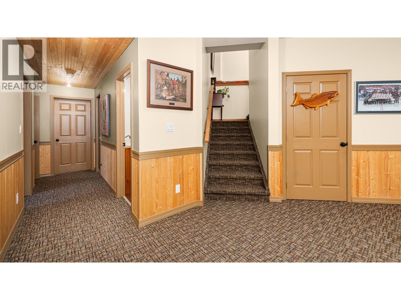 1021 Kootenay Place - 19