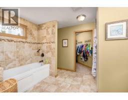 Bedroom - 1021 Kootenay Place, Creston, BC V0B1G3 Photo 15