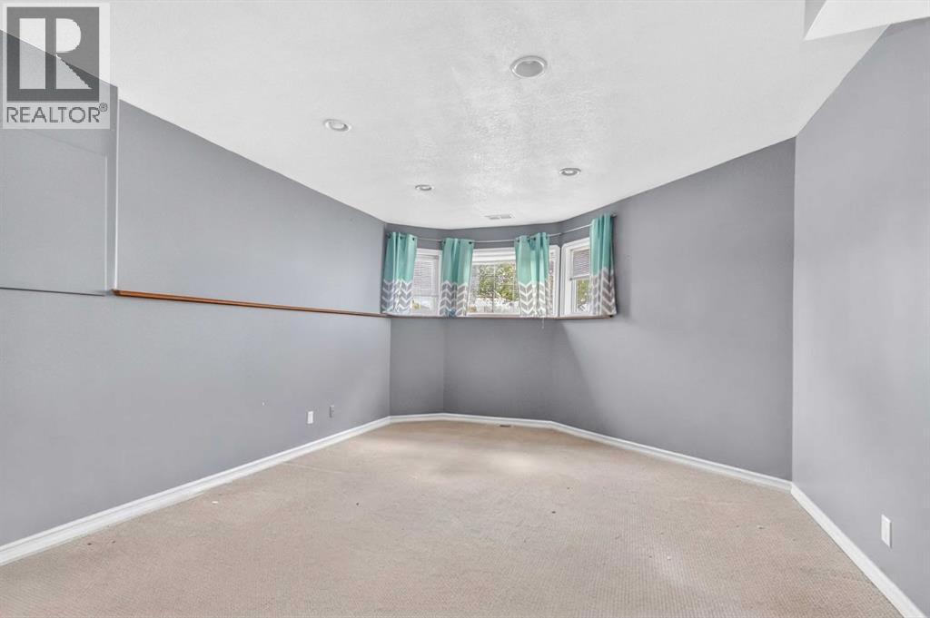 337 Diefenbaker Drive, Fort McMurray