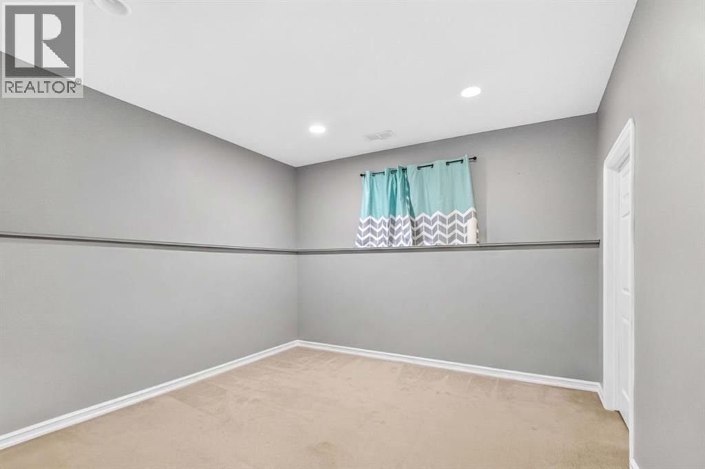 337 Diefenbaker Drive, Fort McMurray