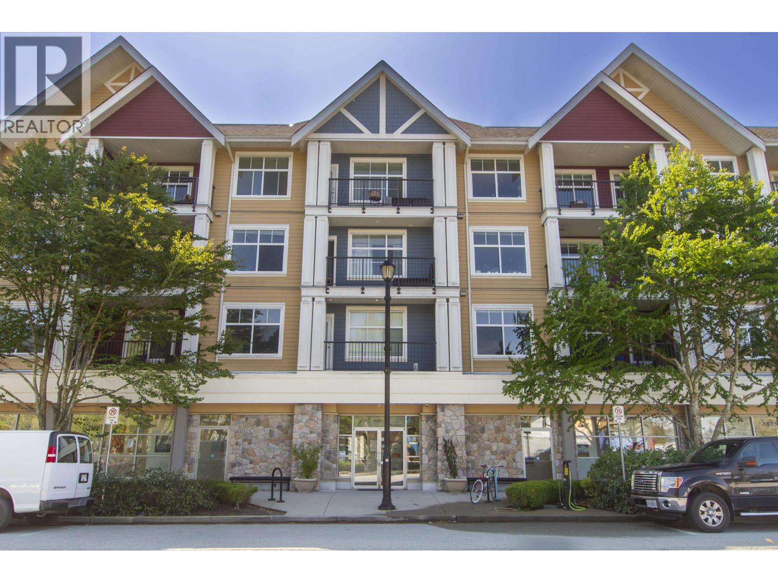 207 1336 MAIN STREET, Squamish