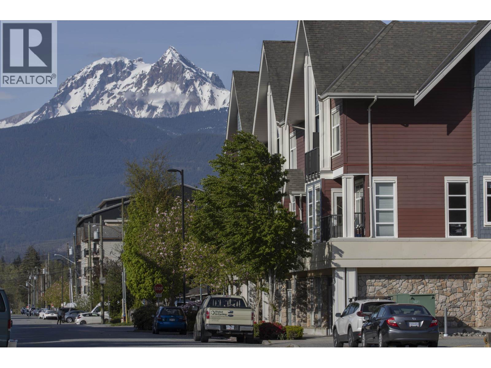 207 1336 MAIN STREET, Squamish