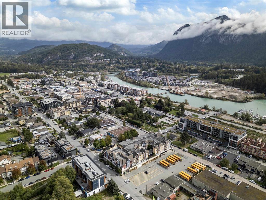 207 1336 MAIN STREET, Squamish
